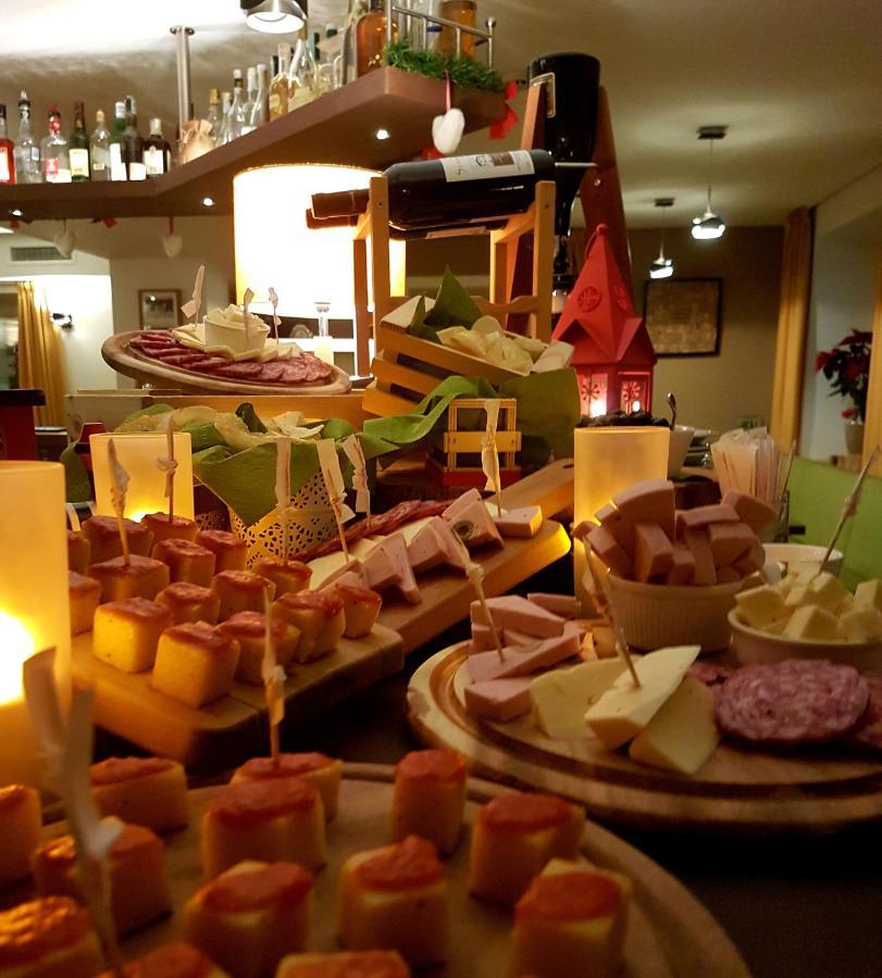 Ciasa Alpina Relax Hotel Moena Kültér fotó