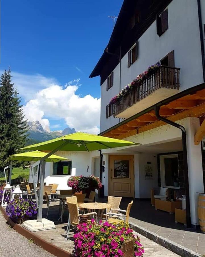 Ciasa Alpina Relax Hotel Moena Kültér fotó
